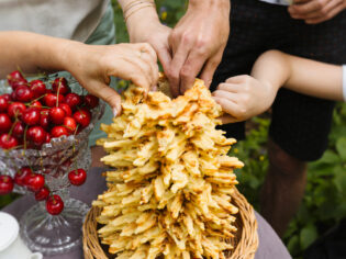 Puoštas sviestinis šakotis